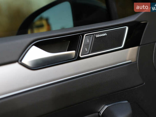 Серый Фольксваген Пассат, объемом двигателя 1.97 л и пробегом 65 тыс. км за 31900 $, фото 93 на Automoto.ua