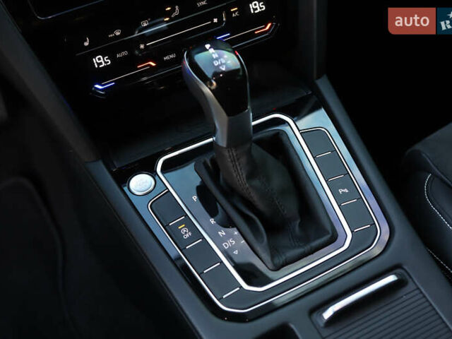 Серый Фольксваген Пассат, объемом двигателя 1.97 л и пробегом 65 тыс. км за 31900 $, фото 88 на Automoto.ua