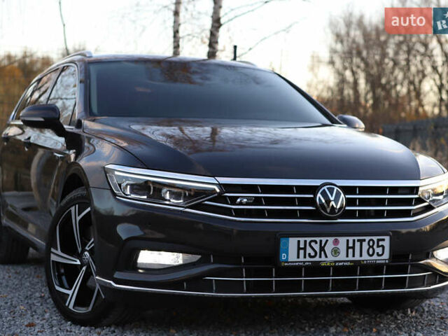 Серый Фольксваген Пассат, объемом двигателя 1.97 л и пробегом 65 тыс. км за 31900 $, фото 3 на Automoto.ua