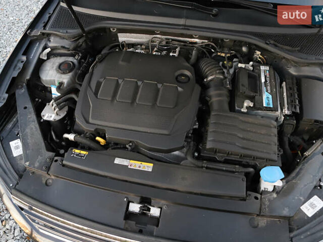 Серый Фольксваген Пассат, объемом двигателя 1.97 л и пробегом 65 тыс. км за 31900 $, фото 126 на Automoto.ua