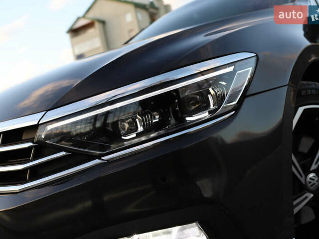 Серый Фольксваген Пассат, объемом двигателя 1.97 л и пробегом 65 тыс. км за 31900 $, фото 17 на Automoto.ua