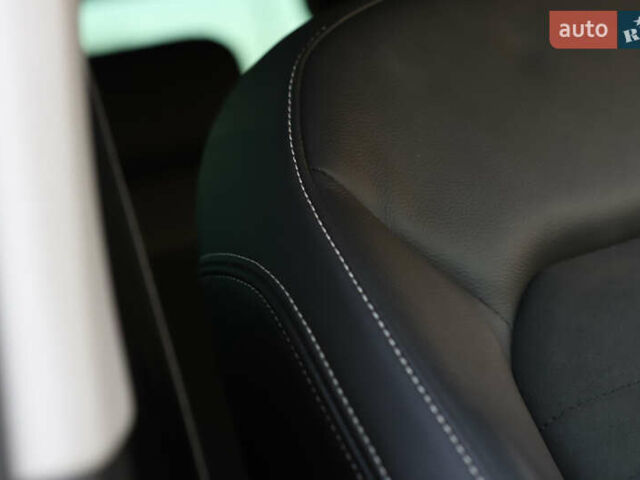 Серый Фольксваген Пассат, объемом двигателя 1.97 л и пробегом 65 тыс. км за 31900 $, фото 97 на Automoto.ua