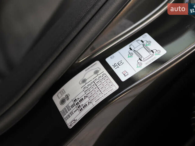 Серый Фольксваген Пассат, объемом двигателя 1.97 л и пробегом 65 тыс. км за 31900 $, фото 58 на Automoto.ua