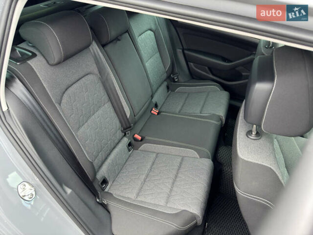 Серый Фольксваген Пассат, объемом двигателя 1.97 л и пробегом 30 тыс. км за 32999 $, фото 18 на Automoto.ua