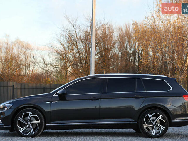 Серый Фольксваген Пассат, объемом двигателя 1.97 л и пробегом 65 тыс. км за 31900 $, фото 4 на Automoto.ua