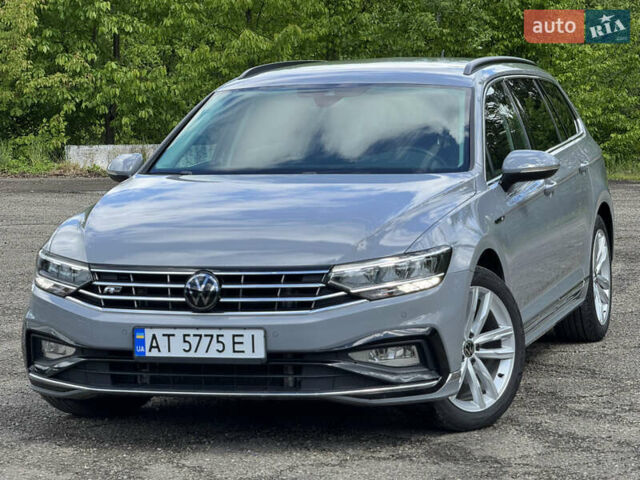 Серый Фольксваген Пассат, объемом двигателя 1.97 л и пробегом 30 тыс. км за 32999 $, фото 4 на Automoto.ua