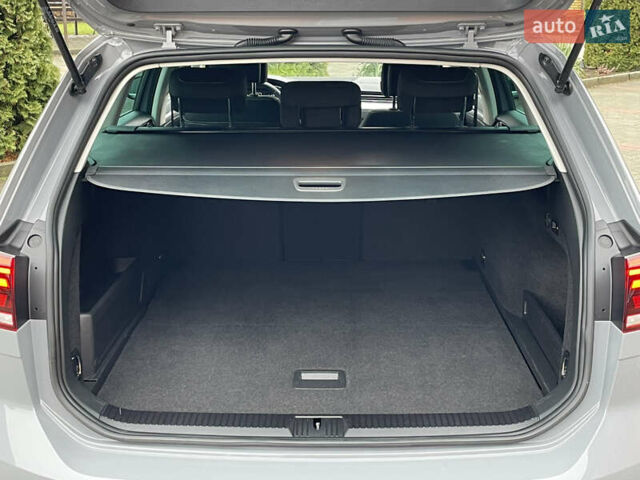 Серый Фольксваген Пассат, объемом двигателя 2 л и пробегом 105 тыс. км за 23599 $, фото 92 на Automoto.ua