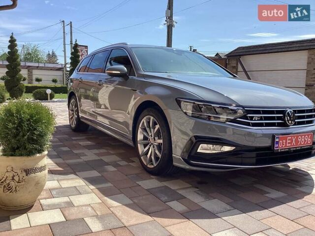 Серый Фольксваген Пассат, объемом двигателя 2 л и пробегом 21 тыс. км за 36500 $, фото 2 на Automoto.ua