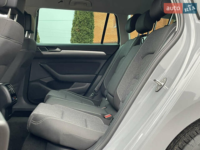 Серый Фольксваген Пассат, объемом двигателя 2 л и пробегом 105 тыс. км за 23599 $, фото 76 на Automoto.ua