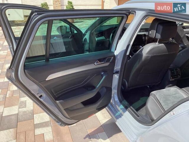 Серый Фольксваген Пассат, объемом двигателя 2 л и пробегом 21 тыс. км за 36500 $, фото 15 на Automoto.ua