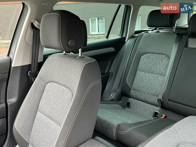 Серый Фольксваген Пассат, объемом двигателя 2 л и пробегом 105 тыс. км за 23599 $, фото 74 на Automoto.ua