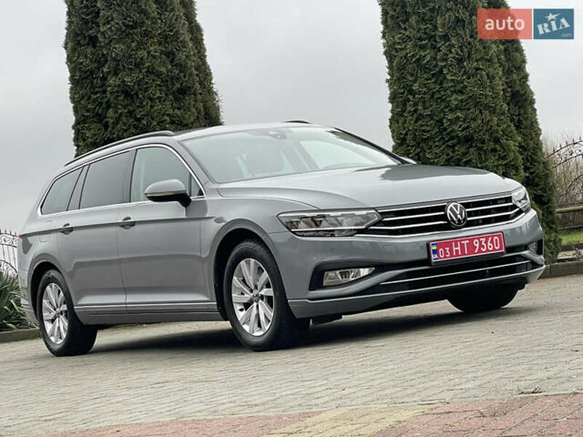 Серый Фольксваген Пассат, объемом двигателя 2 л и пробегом 105 тыс. км за 23599 $, фото 6 на Automoto.ua