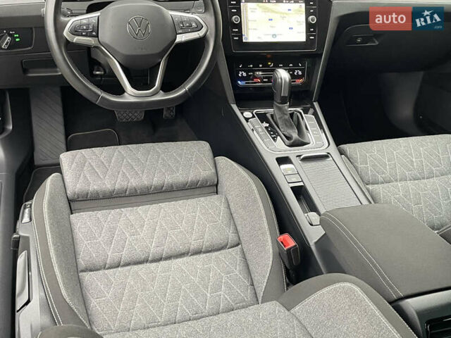 Серый Фольксваген Пассат, объемом двигателя 2 л и пробегом 105 тыс. км за 23599 $, фото 78 на Automoto.ua