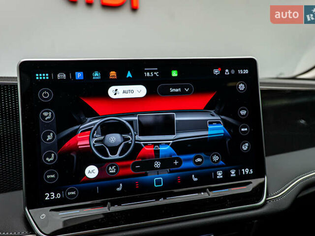 Серый Фольксваген Пассат, объемом двигателя 1.5 л и пробегом 1 тыс. км за 42691 $, фото 17 на Automoto.ua