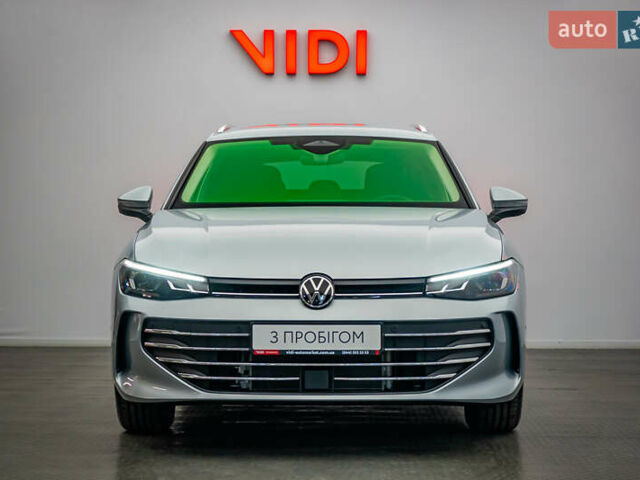 Серый Фольксваген Пассат, объемом двигателя 1.5 л и пробегом 1 тыс. км за 42691 $, фото 4 на Automoto.ua