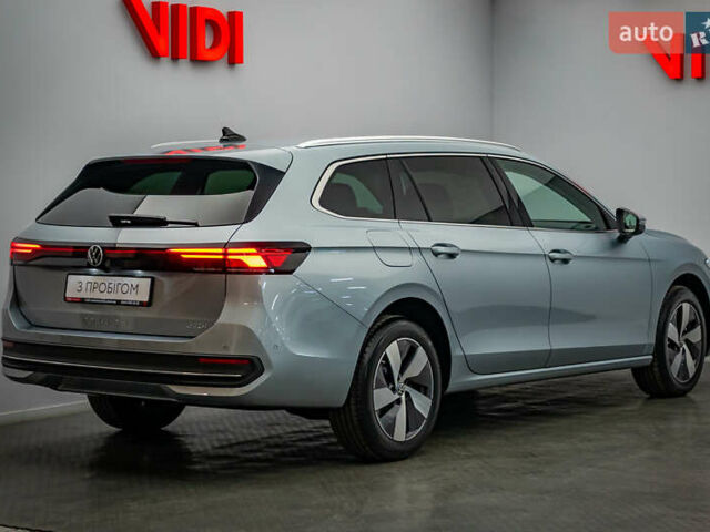 Серый Фольксваген Пассат, объемом двигателя 1.5 л и пробегом 1 тыс. км за 42691 $, фото 1 на Automoto.ua