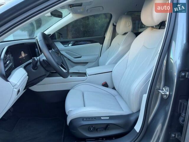 Серый Фольксваген Пассат, объемом двигателя 1.98 л и пробегом 5 тыс. км за 45970 $, фото 2 на Automoto.ua