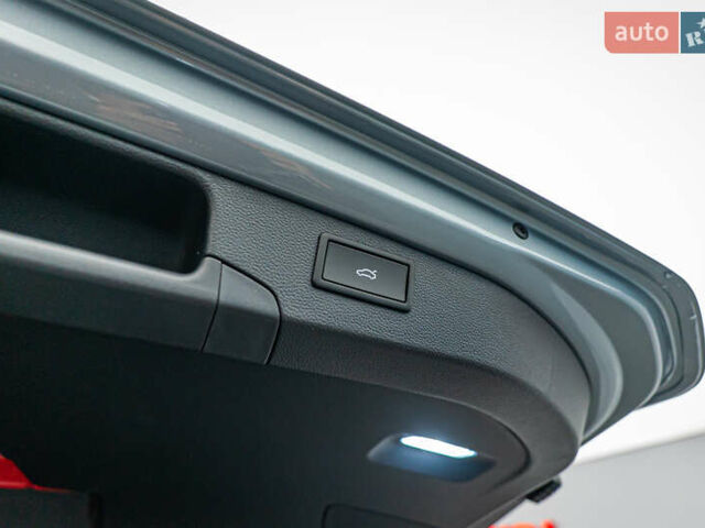 Серый Фольксваген Пассат, объемом двигателя 1.5 л и пробегом 1 тыс. км за 42691 $, фото 7 на Automoto.ua