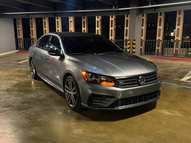 Сірий Фольксваген Пассат, об'ємом двигуна 1.8 л та пробігом 140 тис. км за 15000 $, фото 7 на Automoto.ua