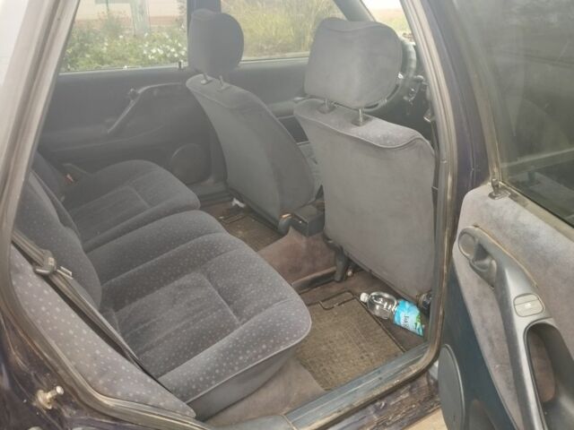 Синий Фольксваген Пассат, объемом двигателя 2 л и пробегом 450 тыс. км за 1900 $, фото 6 на Automoto.ua