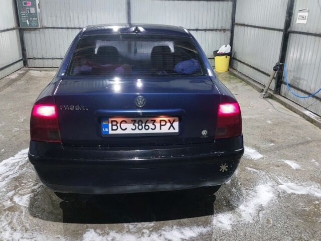 Фольксваген Пассат 1997 у Ходорів на Automoto.ua Синій Фольксваген Пассат, об'ємом двигуна 1.6 л та пробігом 3 тис. км за 2700 $, фото 9 на Automoto.ua