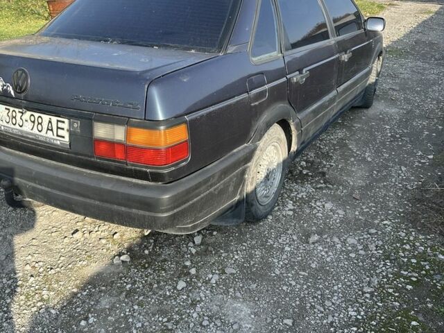 Синий Фольксваген Пассат, объемом двигателя 1.8 л и пробегом 290 тыс. км за 1200 $, фото 2 на Automoto.ua