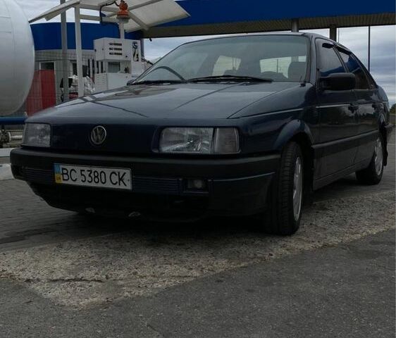 Синій Фольксваген Пассат, об'ємом двигуна 1.8 л та пробігом 270 тис. км за 1900 $, фото 5 на Automoto.ua