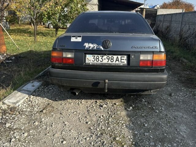 Синий Фольксваген Пассат, объемом двигателя 1.8 л и пробегом 290 тыс. км за 1200 $, фото 3 на Automoto.ua