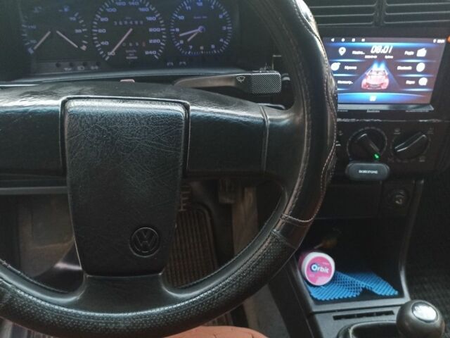 Синий Фольксваген Пассат, объемом двигателя 1.8 л и пробегом 33 тыс. км за 2200 $, фото 3 на Automoto.ua