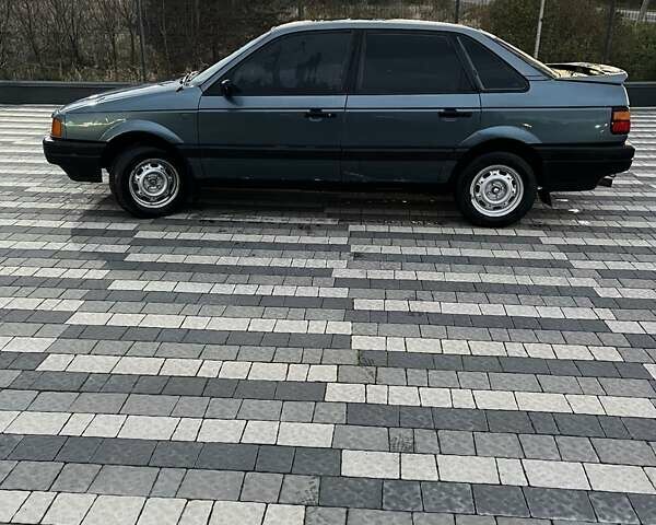 Синий Фольксваген Пассат, объемом двигателя 1.8 л и пробегом 420 тыс. км за 1800 $, фото 4 на Automoto.ua