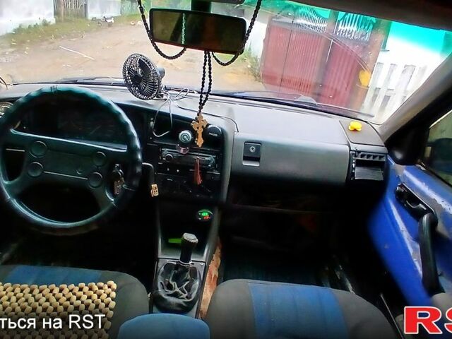 Синий Фольксваген Пассат, объемом двигателя 1.8 л и пробегом 130 тыс. км за 1500 $, фото 1 на Automoto.ua