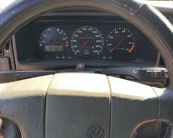 Синий Фольксваген Пассат, объемом двигателя 1.8 л и пробегом 324 тыс. км за 2000 $, фото 7 на Automoto.ua