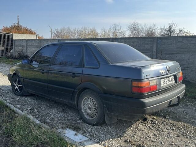 Синий Фольксваген Пассат, объемом двигателя 1.8 л и пробегом 290 тыс. км за 1200 $, фото 1 на Automoto.ua