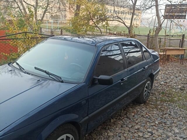 Синий Фольксваген Пассат, объемом двигателя 1.8 л и пробегом 33 тыс. км за 2200 $, фото 5 на Automoto.ua