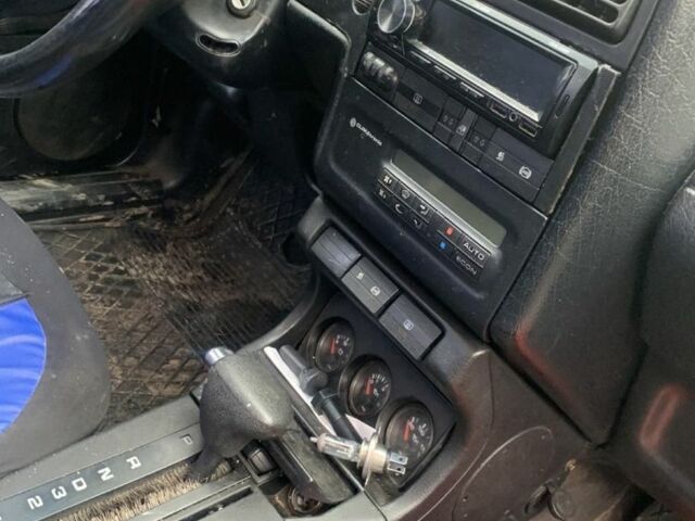 Синій Фольксваген Пассат, об'ємом двигуна 1.8 л та пробігом 300 тис. км за 1750 $, фото 3 на Automoto.ua