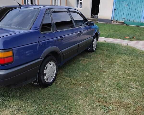 Синий Фольксваген Пассат, объемом двигателя 1.78 л и пробегом 351 тыс. км за 2200 $, фото 4 на Automoto.ua