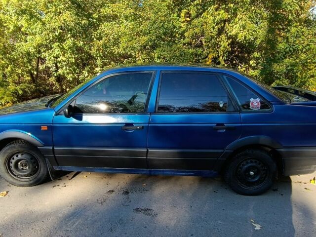 Синій Фольксваген Пассат, об'ємом двигуна 1.8 л та пробігом 435 тис. км за 2200 $, фото 1 на Automoto.ua