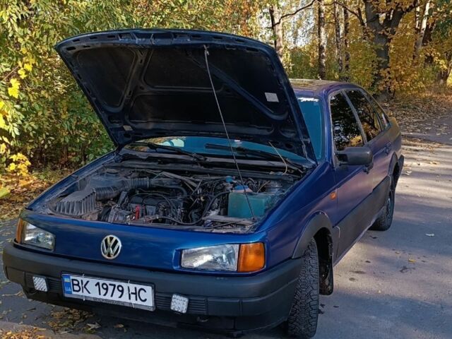 Синій Фольксваген Пассат, об'ємом двигуна 1.8 л та пробігом 435 тис. км за 2200 $, фото 2 на Automoto.ua