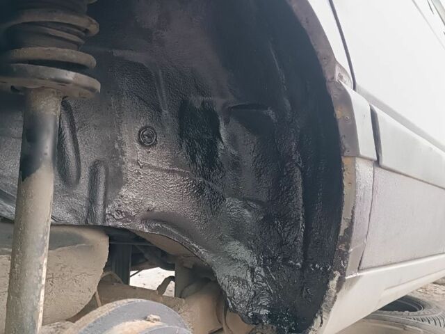 Синій Фольксваген Пассат, об'ємом двигуна 1.8 л та пробігом 435 тис. км за 2200 $, фото 21 на Automoto.ua