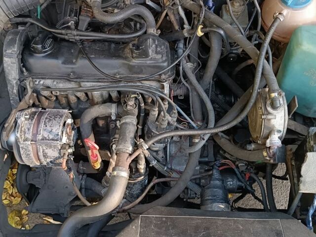 Синій Фольксваген Пассат, об'ємом двигуна 1.8 л та пробігом 435 тис. км за 2200 $, фото 6 на Automoto.ua