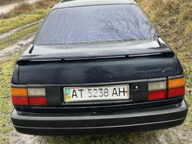 Синий Фольксваген Пассат, объемом двигателя 1.8 л и пробегом 370 тыс. км за 850 $, фото 4 на Automoto.ua