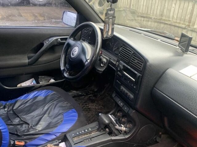 Синій Фольксваген Пассат, об'ємом двигуна 1.8 л та пробігом 300 тис. км за 1750 $, фото 6 на Automoto.ua