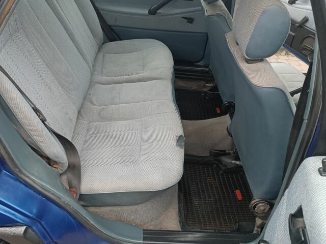 Синій Фольксваген Пассат, об'ємом двигуна 1.8 л та пробігом 500 тис. км за 1400 $, фото 16 на Automoto.ua