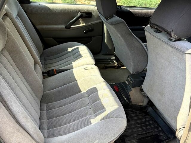 Синий Фольксваген Пассат, объемом двигателя 1.8 л и пробегом 0 тыс. км за 1500 $, фото 6 на Automoto.ua