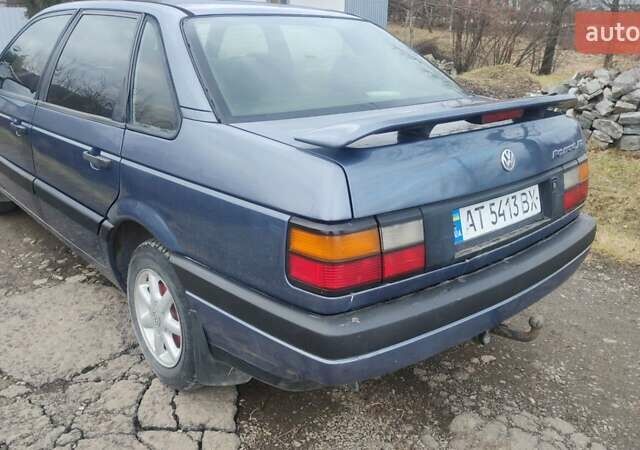 Синий Фольксваген Пассат, объемом двигателя 1.8 л и пробегом 200 тыс. км за 1950 $, фото 1 на Automoto.ua