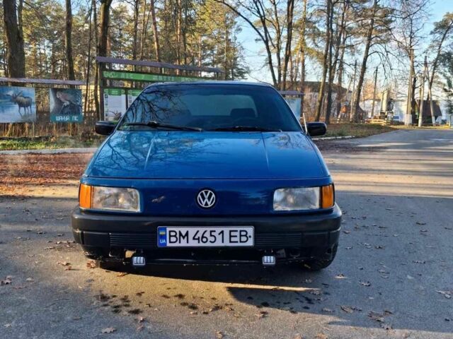 Синій Фольксваген Пассат, об'ємом двигуна 1.6 л та пробігом 10 тис. км за 1500 $, фото 2 на Automoto.ua