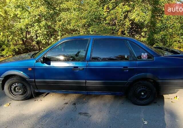 Синий Фольксваген Пассат, объемом двигателя 1.8 л и пробегом 435 тыс. км за 2199 $, фото 7 на Automoto.ua