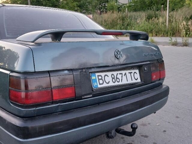 Синий Фольксваген Пассат, объемом двигателя 1.8 л и пробегом 300 тыс. км за 1300 $, фото 6 на Automoto.ua