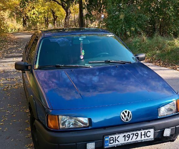Синій Фольксваген Пассат, об'ємом двигуна 1.8 л та пробігом 435 тис. км за 2200 $, фото 18 на Automoto.ua