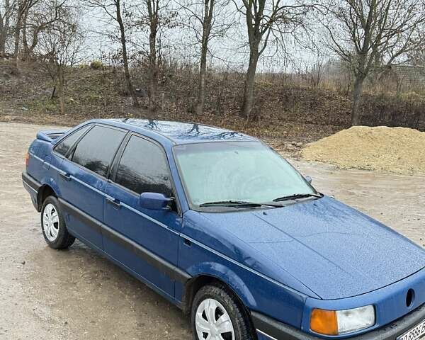 Синий Фольксваген Пассат, объемом двигателя 1.6 л и пробегом 300 тыс. км за 1550 $, фото 10 на Automoto.ua